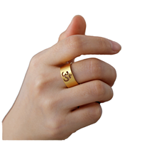 Edelstahl Breite 9,8mm Offener Ring Personalisierter Schwanzring Retro Hip-Hop Ausgehöhlter Großhandel Paarringe