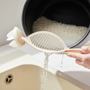 Eco-Friendly Household Plastic <b>Draining</b> Kitchen Multi-Function Round Hollow Rice Washing Baffle Silicone Sieve Metal Basket - Product Image 2
