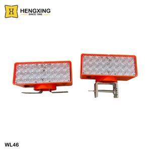 Charge à grande vitesse rouge bleu Barricade <span class=keywords><strong>bloc</strong></span> <span class=keywords><strong>de</strong></span> route d'urgence lampe <span class=keywords><strong>de</strong></span> sécurité <span class=keywords><strong>LED</strong></span> avertissement lumière clignotante solaire - Product Image 3