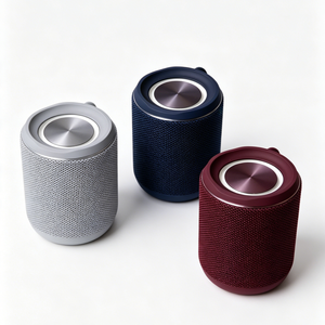Altavoz Portátil Bluetooth de Tela con Radio <span class=keywords><strong>FM</strong></span>/TF/USB/TWS, Luz RGB, Woofer, Sonido Estéreo Potente y Bajos Superprofundos - Product Image 2