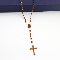 Collier croix lumineux avec perles en plastique, offre spéciale, accessoires religieux et catholique