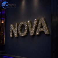 Nouvelles lettres LED scintillantes de style moderne, lettres LED éclairées à trous perforés irréguliers, enseigne LED personnalisée