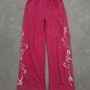 Pantalones de chándal personalizados 100% algodón para hombre, de pierna ancha, estilo hip hop, elásticos, de tiro medio, rectos, con estampado serigrafiado, ecológicos. - Product Image 3