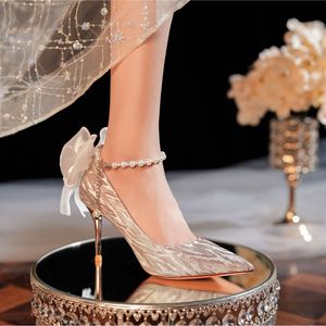 Zapatos de tacón de aguja con punta en pico, correa en el tobillo y lazo, zapatos de novia con tacón alto y brillantes, moda nupcial. - Product Image 1