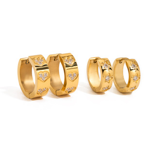 Pendientes Geométricos de Oro de 18K con Forma de Corazón y Circonita Blanca en Engaste de Bisel para Uso Diario JDE0304006/JDE0304007 - Product Image 1
