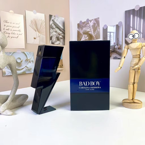 Profumo Originale da Uomo Carolina Herrera Bad Boy Cobalt 100ml, Fragranza a Lunga Durata, Spray per <span class=keywords><strong>il</strong></span> Corpo, Profumo di Design, Regalo per Appuntamenti - Product Image 1