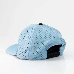 Casquette Trucker 5 Panneaux Personnalisée à Calotte Haute, Perforations Laser, Chapeau de Golf, Détail Corde en Caoutchouc, Fermeture Snapback en Plastique, Logo Personnalisé Réglable - Product Image 4