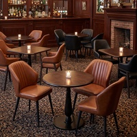 Meubles de bar de style britannique, table en bois massif et chaises rembourrées, meubles de restaurant résistants à l'usure et confortables