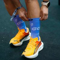 Chaussettes de cyclisme anti-ampoules personnalisées en usine, chaussettes de compression athlétiques pour le cyclisme et la course à pied, acceptant la conception personnalisée