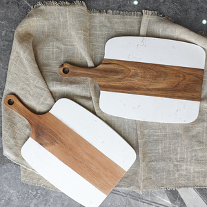 Tabla de Cortar de Madera de Acacia <span class=keywords><strong>Majan</strong></span> con Asa, Premium, Duradera, Gruesa, Rectangular, para Quesos y Charcutería, Ideal para Cocina y Regalo - Product Image 4