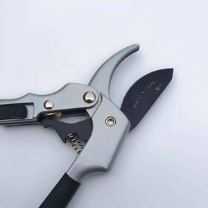 Sécateur à poulie Mountain Wisteria, lame de 60 mm en acier inoxydable, structure papillon, pour jardinage et horticulture, branches épaisses - Product Image 5