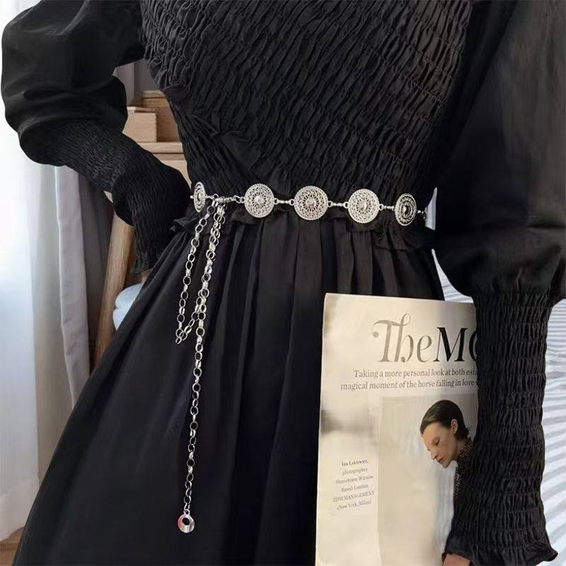 เข็มขัดลายโบราณสีเงิน k0125b