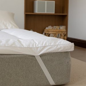Quilted Fitted Mattress <strong>Topper</strong> Thicken Pad Top White Grey Mattress Cover with Deep Pocket Fitted Skirt Sheet - Product Image 4