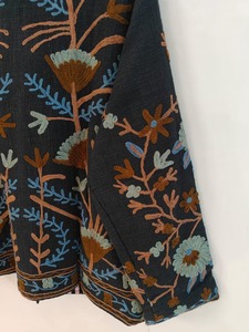 Meilleure vente manteau de festival de veste Boho Suzani brodé à la main pour le style de rue moderne disponible au prix d'usine - Product Image 2