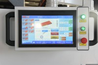 Machine automatique de chantournage sans poignée pour panneaux MDF mélaminés, avec collage motorisé, découpe d'angle et bordage droit