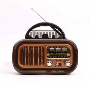 Radio Portátil Multifuncional Vintage de 3 Bandas con Función de Inserción de Tarjeta de Audio, Batería de 1500mAh y Salida de 0-5W - Product Image 5