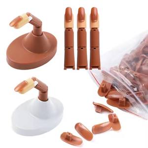 Arte <span class=keywords><strong>de</strong></span> uñas, <span class=keywords><strong>mano</strong></span> protésica flexible, práctica <span class=keywords><strong>para</strong></span> principiantes, puntas <span class=keywords><strong>de</strong></span> uñas, práctica a juego, puntas <span class=keywords><strong>de</strong></span> uñas, uña mecánica móvil - Product Image 1