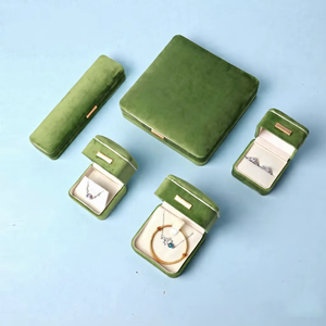 Wholesale Supplier Customized Logo Luxury Jewelry Box Velvet <b>Rings</b> and Necklaces Box <b>Plain</b> Pattern Square Velvet Jewelry Box - Product Image 4