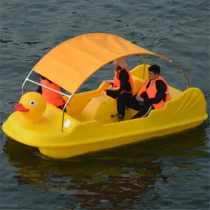 Air Yang Populer Peralatan Listrik Taman Hiburan 4 Kursi Bebek Pedal PE Paddle Boat