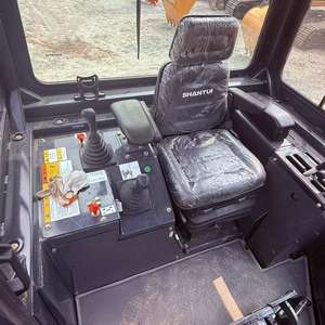 รถดันดิน <span class=keywords><strong>Shantui</strong></span> <span class=keywords><strong>SD</strong></span> 22 สภาพดี ขายดี รถดันดินมือสอง ยี่ห้อดังจากจีน รถดันดิน <span class=keywords><strong>Shantui</strong></span> <span class=keywords><strong>SD</strong></span> 22 มือสอง ขายดี - Product Image 5