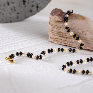 Elegante Collar de Perlas Abacus con Diseño Geométrico Redondo en Acero Inoxidable y Oro de 18k, Joyería de Moda para Mujer - Product Image 3