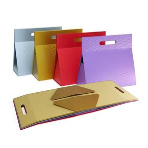 Boîte de découverte de parfums élégante, emballage de luxe personnalisé pour flacons d'échantillons et bouteilles de voyage - Product Image 3