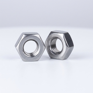 Écrous hexagonaux et écrous à bride métriques en acier au carbone zingué de haute qualité, grade 4.8, M6 M8, marque Fuao, Hebei, vente en gros Chine - Product Image 1