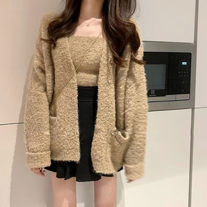 2024 Frühling Frauen Neuankömmling V-Ausschnitt Langarm Open Chest Solid Cardigan Mit Crop Short Tops Sweater Set - Product Image 2
