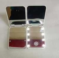 Mini miroir compact rechargeable par USB Miroir de maquillage pliable de voyage à grossissement 2X LED avec lumières