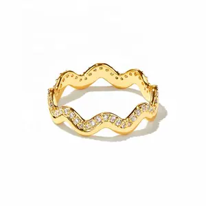 Gemnel playful feeling perfect accessory 925 sterling silver sparkling cubic zirconia gold-dipped squiggly wave band ring