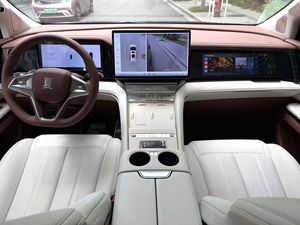 Auto Usado BYD Xia Minivan Híbrido 1.5T E-CVT 180km, Volante a la Izquierda, 7 Asientos, Bajo Kilometraje, Disponible para la Venta - Product Image 6