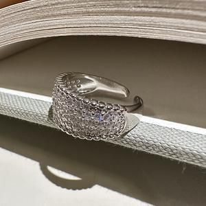 แหวนเงินแท้ S925 ประดับเพชรซิคอน ดีไซน์เฉพาะตัว เรียบหรู ทันสมัย ดีไซน์โค้งมน เปิดได้  ทันสมัย - Product Image 5