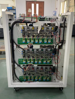 Régulateur de tension automatique triphasé SVC AC personnalisé (AVR) 100KVA, bobine en cuivre, efficacité 98%, protection contre les surtensions