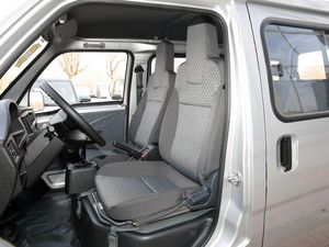 Vente flash Voiture <span class=keywords><strong>d</strong></span>'<span class=keywords><strong>occasion</strong></span> Prix bas Wuling Zhiguang Minivan 1.5L Manuel Volant à gauche Pratique 5/7 places Fabriqué en Chine - Product Image 2