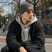 Cappello Invernale di Alta Qualità con Logo Applicato, Etichetta in Pelle e Ricamo Personalizzato, Fornitore all'Ingrosso OEM