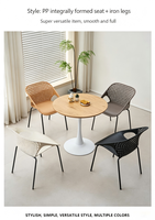 Ensemble de salle à manger d'extérieur minimaliste à prix d'usine, mobilier de jardin en PP imperméable, table et chaises modernes pour hôtel et bistrot