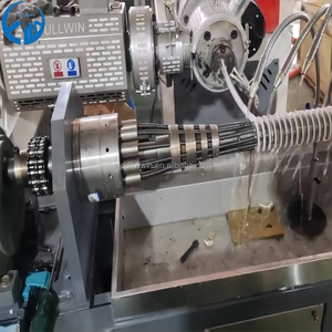Machine de production d'extrusion à <span class=keywords><strong>moteur</strong></span> à vis simple en PVC pour la fabrication de tuyaux souples en spirale à aspiration flexible pour piscines - Product Image 3