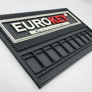 Alfombrilla de peluquero de PVC suave ecológica alfombrilla de herramientas de corredor de barra de goma segura - Product Image 3