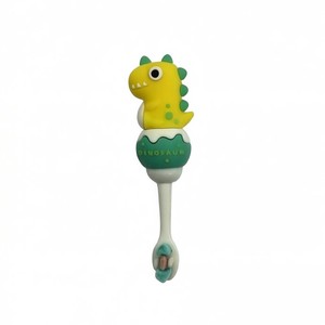 Brosse à dents souple pour enfants au design de dessin animé avec poils ultra-doux et boîte de rangement de voyage, sûre et douce pour les soins bucco-dentaires des tout-petits - Product Image 2