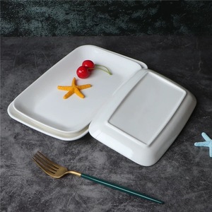 Assiette rectangulaire en céramique, couleur unie blanc pur, pour sushis, en-cas, nouilles de riz, plats d'hôtel. - Product Image 3