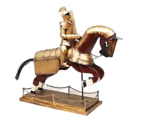 Oemメタル中世の鎧の戦士像鉄古代の戦士