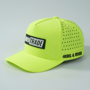 Maßgefertigte PVC-Gummi-Patch-<span class=keywords><strong>Logo</strong></span> 5-Panel Laser-Gravur Geschnittene Wasserdichte Sport-Golfmützen Perforierte Performance-Baseballkappe - Product Image 1