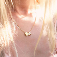 Collier en acier inoxydable 316L plaqué or 18 carats PVD, motif petite rose argentée anti-ternissement, avec initiale lettre 26, bijou pour femme