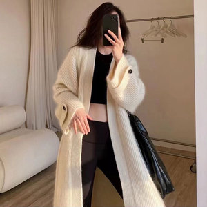 Wholesale 2026 Autumn French Style High-class V-neck Soft Waxy Skin Friendly Knitted Cardigan Loose <strong>Knee</strong> <strong>Length</strong> Sweater <strong>Coat</strong> - Product Image 3