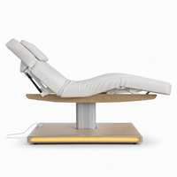 Lit de beauté électrique à 3 moteurs, base en métal, capacité de charge de 200 kg, télécommande, hauteur réglable, microblading, soins de la peau, salon