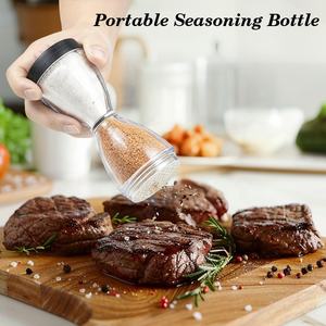Nouveau shaker à épices portable <span class=keywords><strong>de</strong></span> 100ml avec couvercle hermétique pour le camping en plein air barbecue RV Mini 2-en-1 sablier salière et poivrière - Product Image 6