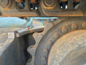 VENTE FLASH : Excavatrice hydraulique Kobelco SK210 en excellent état, moteur Hino puissant, fonctionnement fluide, prête pour les grands projets - Product Image 2