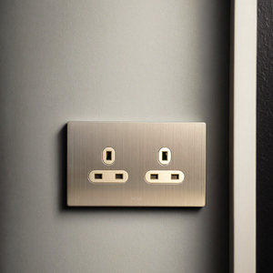 MGA Factory Nuevo diseño 250V <span class=keywords><strong>Twin</strong></span> UK Socket Silver & Gold Alta calidad y larga vida útil con logotipo personalizado - Product Image 1