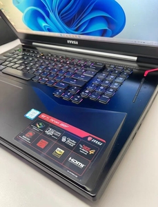 Ordinateur portable de jeu 17 pouces Titan Core <span class=keywords><strong>I7</strong></span> 16 Go GTX1070-8 Go 120 Hz SSD Clavier anglais Windows 10 Autonomie de 4 heures - Product Image 3
