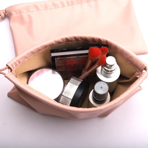 Bolsa de Cosméticos de Viaje de Cuero PU Rosa de Alta Calidad, Bolsa de Maquillaje de Cuero Sólido Impermeable de Lujo - Product Image 5
